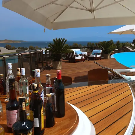 Temenos Luxury & - Boutique Class 4*